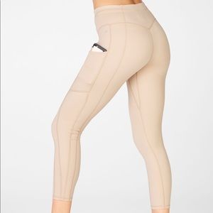 NWT! Fabletics Motion 365 High Waisted legging with phone pocket.